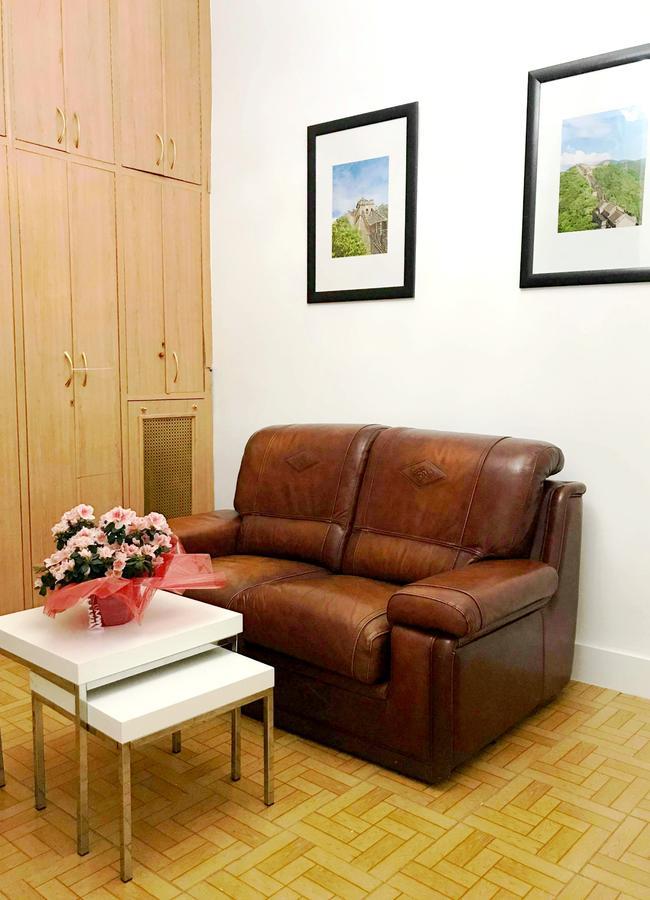 Hostal Los Arcos Madrid Exterior photo
