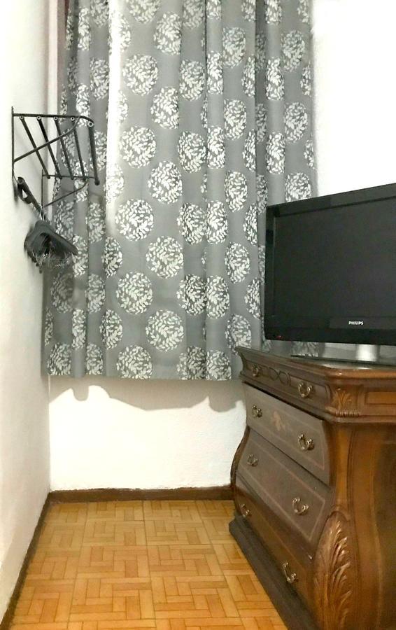 Hostal Los Arcos Madrid Exterior photo
