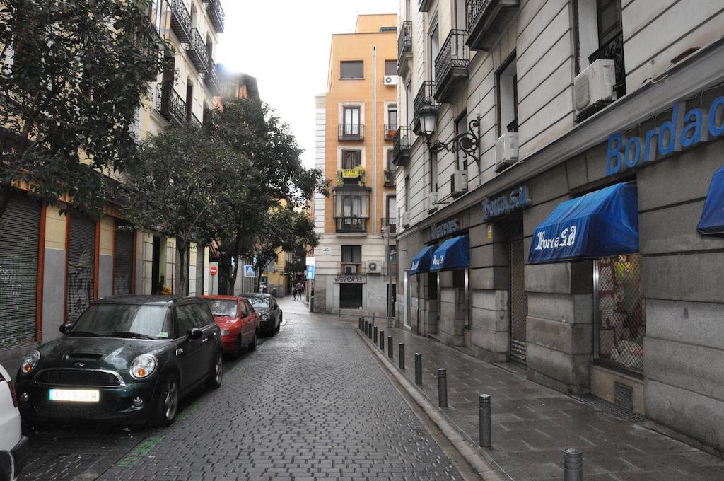 Hostal Los Arcos Madrid Exterior photo